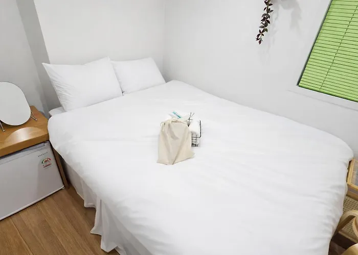 Guest house Selio #arex, Line 1, 4 Stn #line 2,5 Chungjeongno Stn 4min #airport Bus 5min Seoul