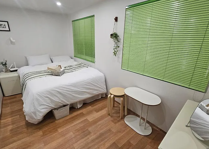 Selio #arex, Line 1, 4 Stn #line 2,5 Chungjeongno Stn 4min #airport Bus 5min Guest house Seoul