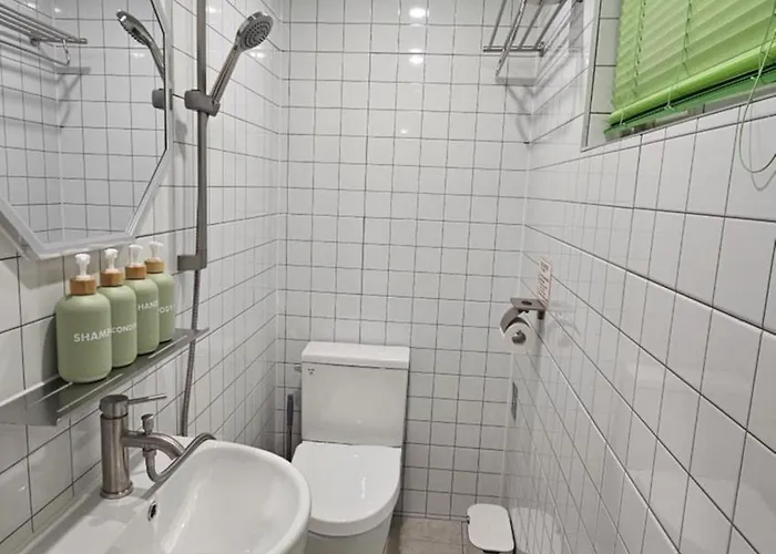Guest house Selio #arex, Line 1, 4 Stn #line 2,5 Chungjeongno Stn 4min #airport Bus 5min Seoul